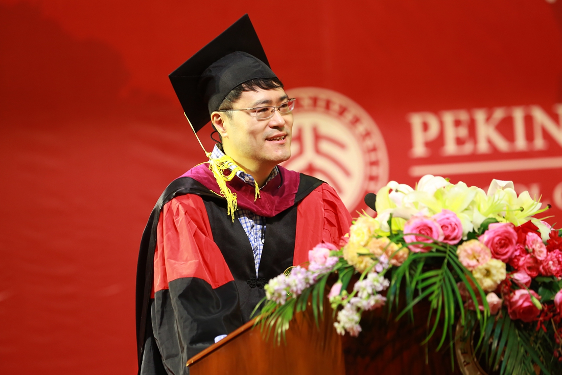 教师代表Sang Yop Kang教授_副本.jpg