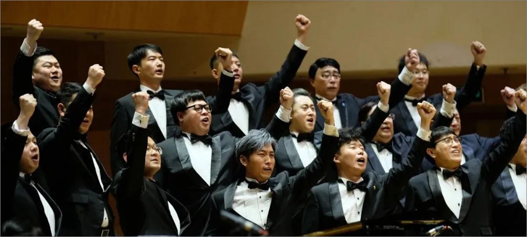 爱乐男生合唱团演出现场.jpg