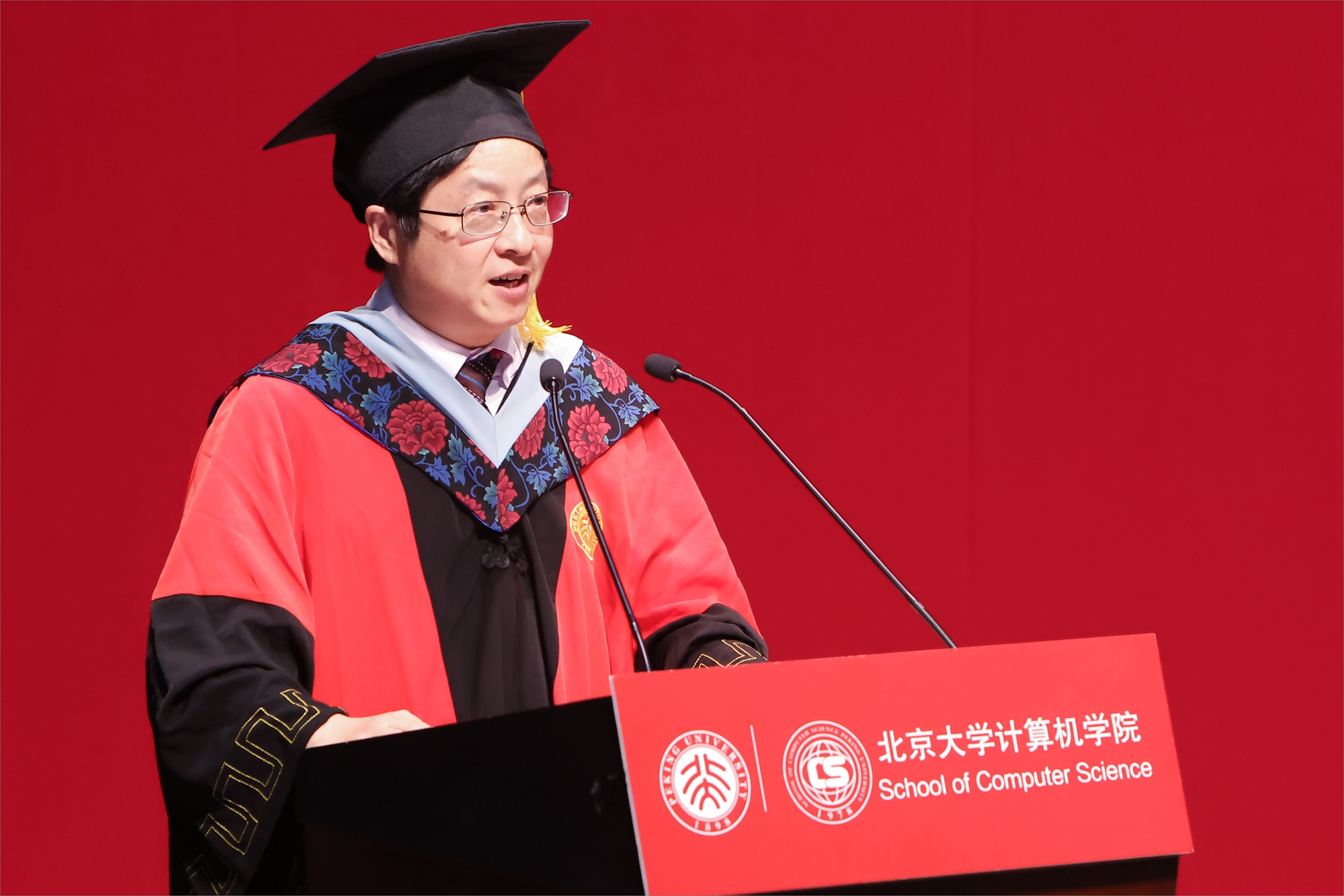 胡振江致辞.jpg
